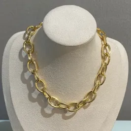 Colar Correntaria Margot (Elos ovais) Banhado à Ouro 18k
