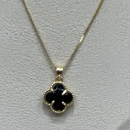Colar Trevo Preto