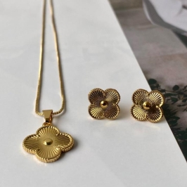 Conjunto Trevo Liso