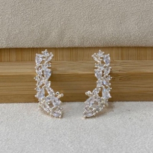 * Brinco  Ear Cuff Cristal