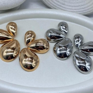 Brinco Meia Flor Maxxi