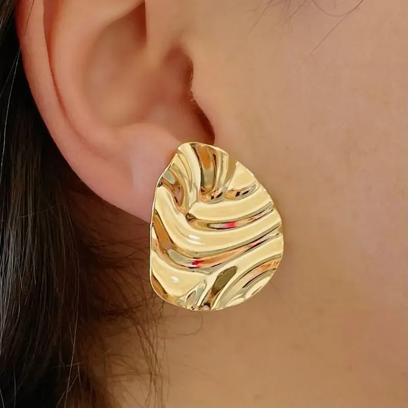 Brinco Marie Triangular Ouro