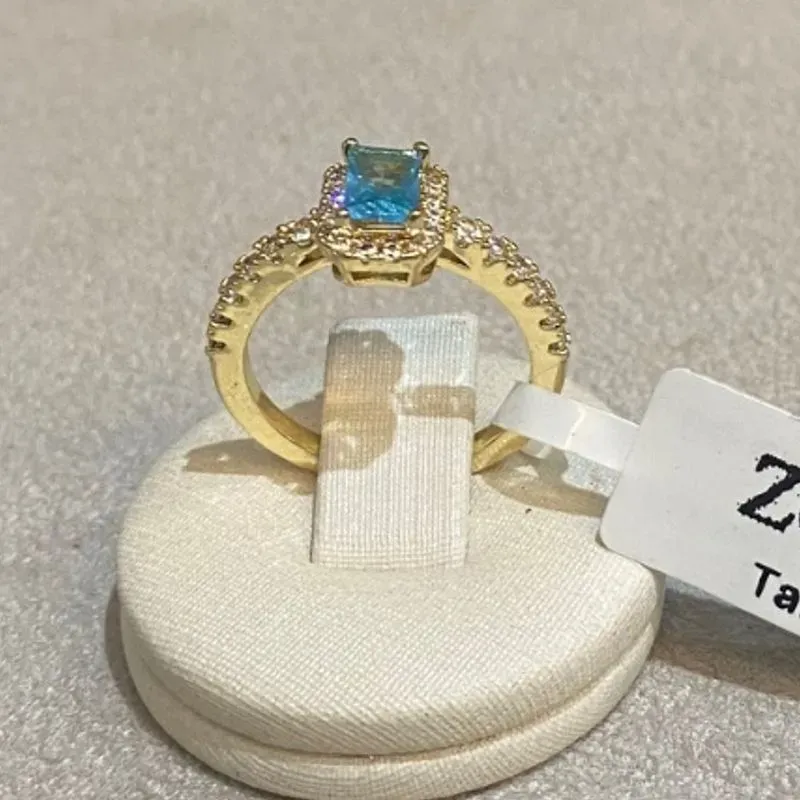 Cor:Banho de Ouro;Tamanho:23