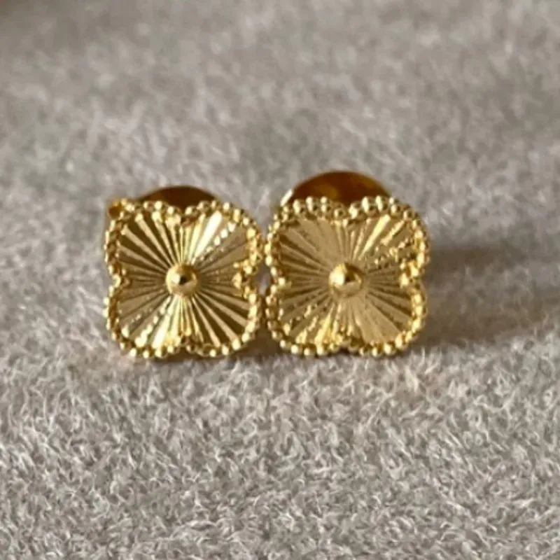 Brinco Van Cleef  Liso P