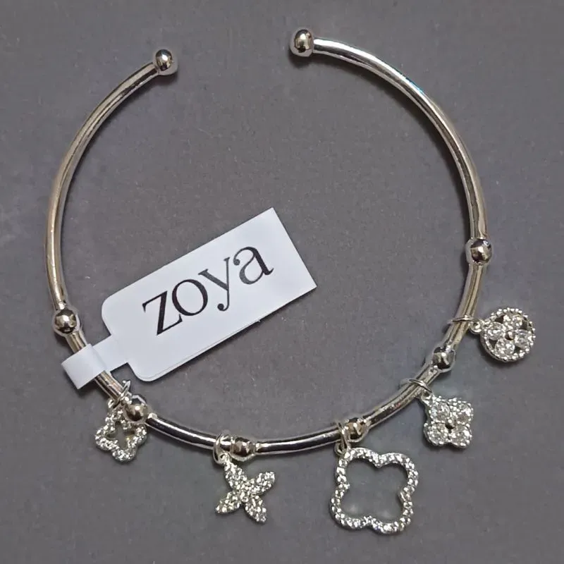 Bracelete Cravejado Inspiração Trevo Ajustável