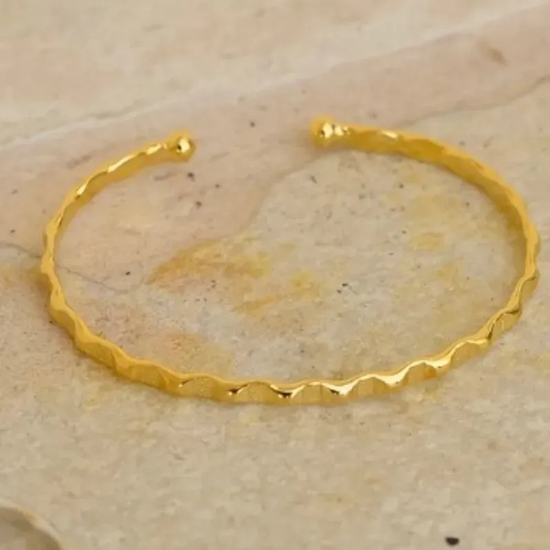 Bracelete Ondulado Texturizado Ouro