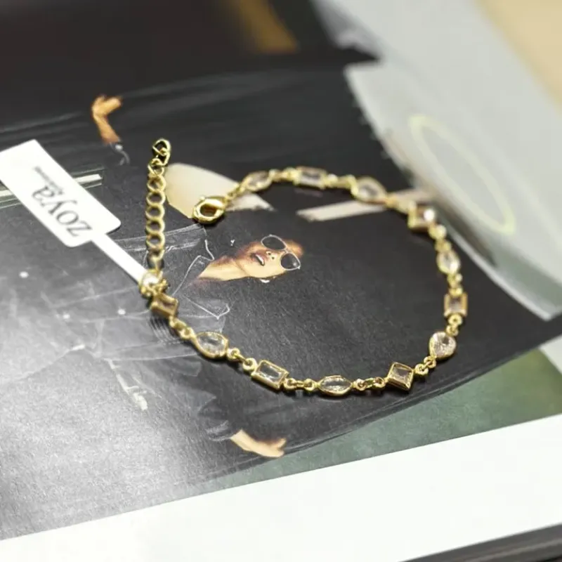 Pulseira Com Cristais Geométricos