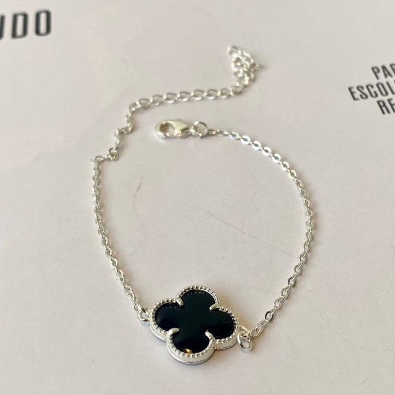 Pulseira trevo preto