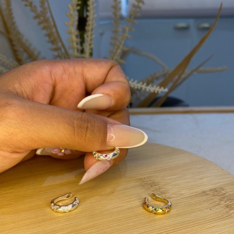 Piercing Fake Flora