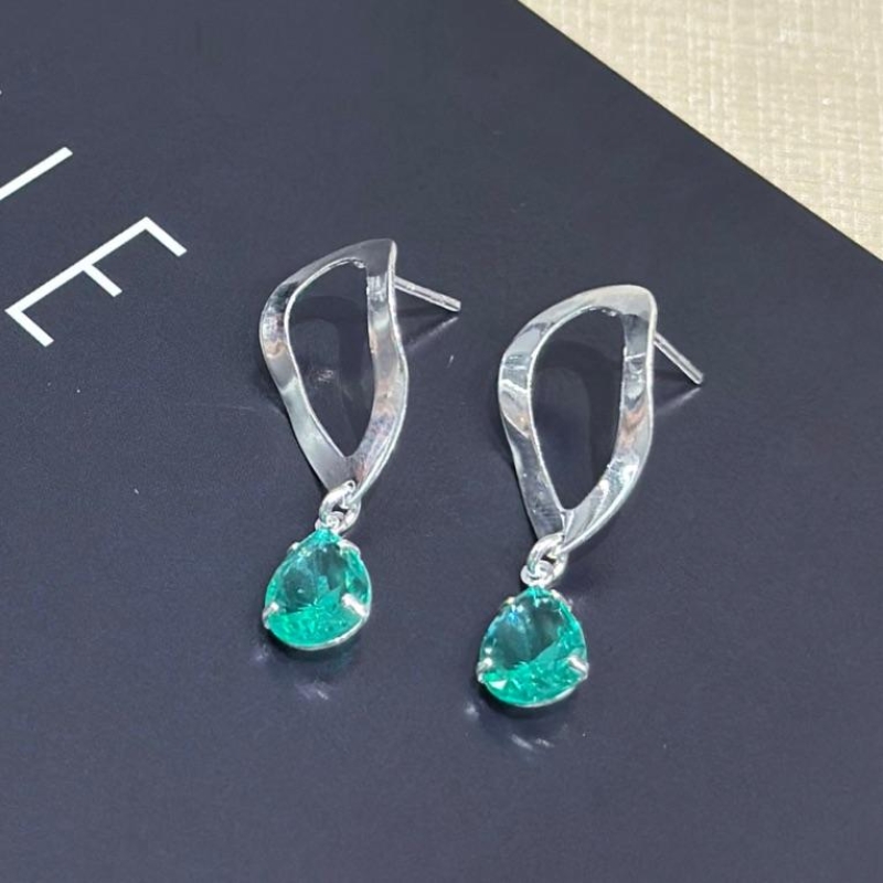 Brinco Ágape com Zircônia Verde