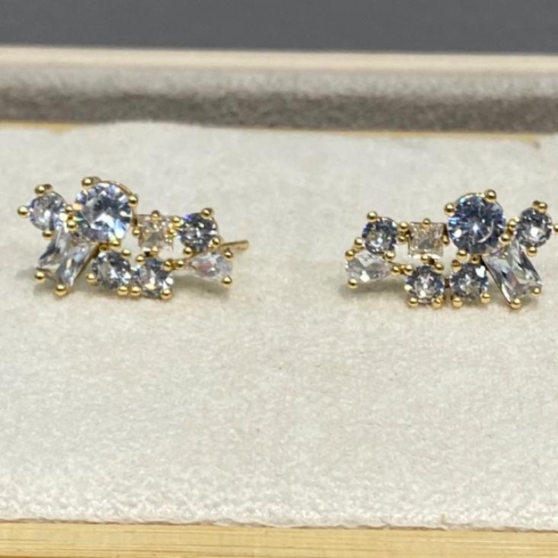 Brinco Earcuff Vick Cristal