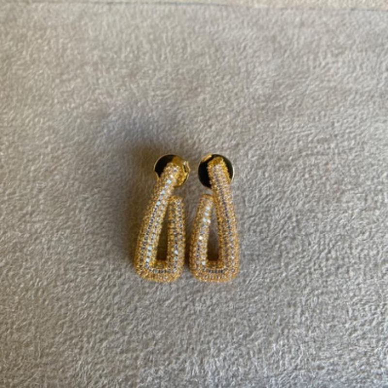 Brinco Gota Aberta Cravejada