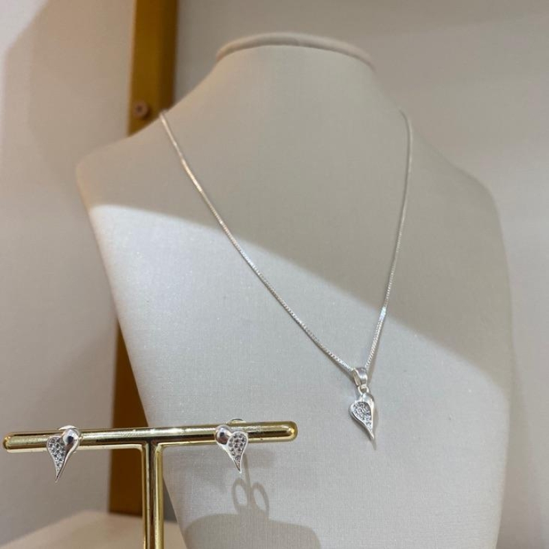 Conjunto Coração Vazado e Crav.
