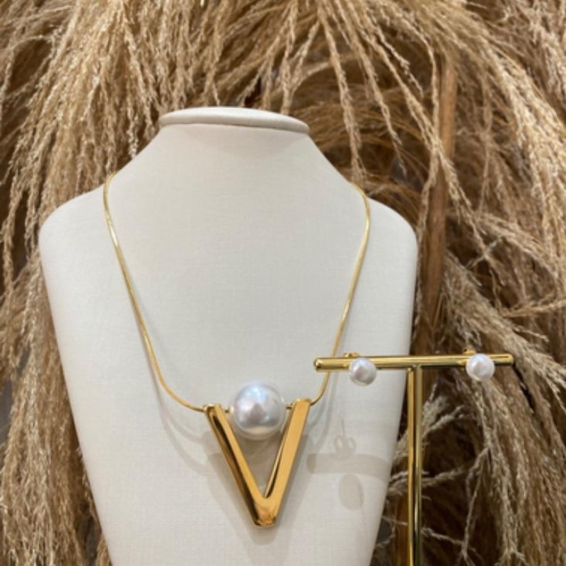 Conjunto Pérolas e V Liso