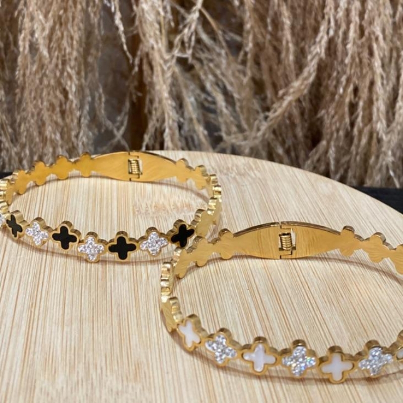 Bracelete Trevo Liso e Crav