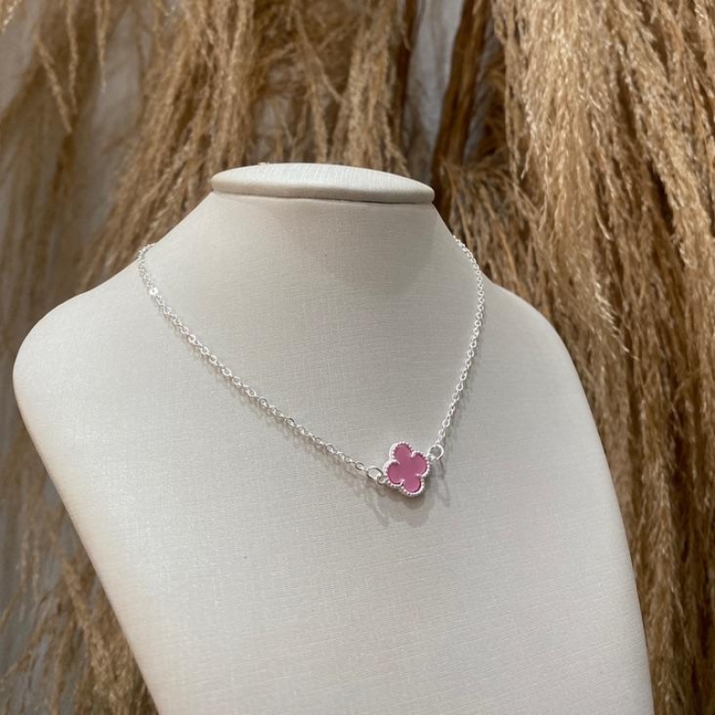 Colar Trevo Rosa