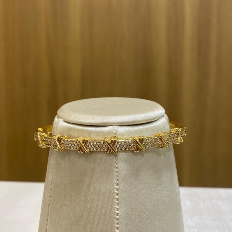 Bracelete Cravejado 7 X