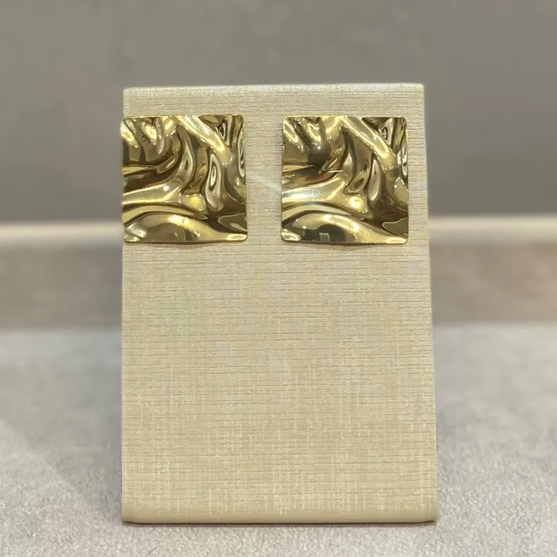 Brinco Marie Quadrado Ouro