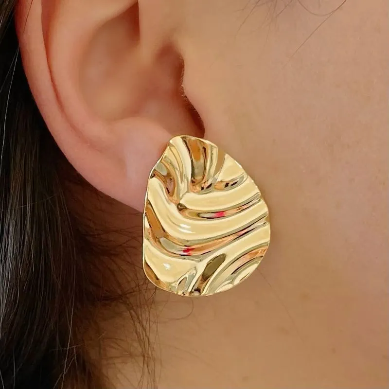 Brinco Marie Triangular Ouro