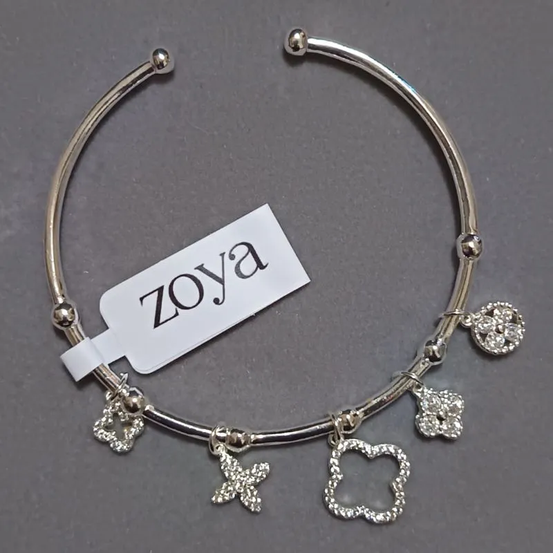 Bracelete Cravejado Inspiração Trevo Ajustável