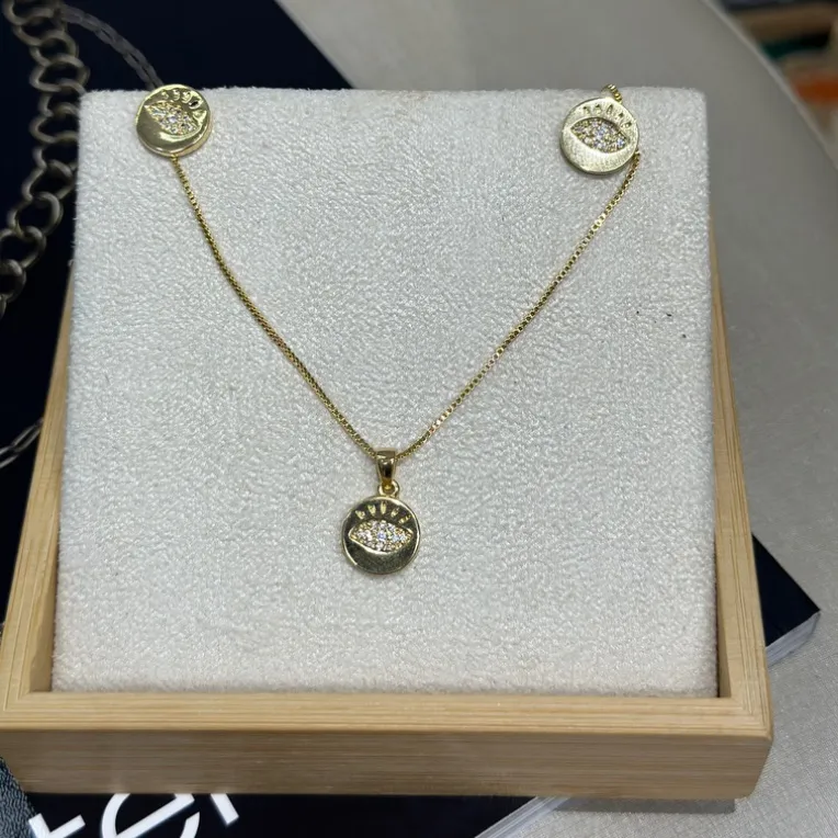 Conjunto Olho Cravejado