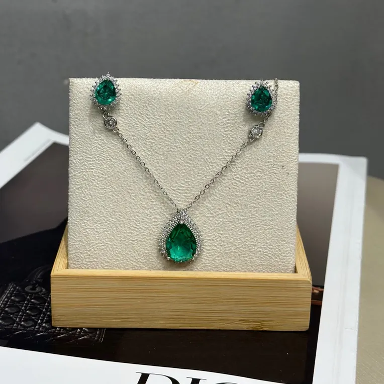 Conjunto Virna Fusion Turmalina Paraíba