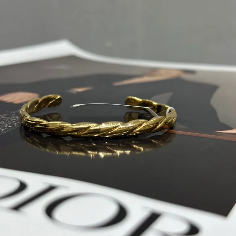 Pulseira Bracelete Emma Banhado à Ouro 18k