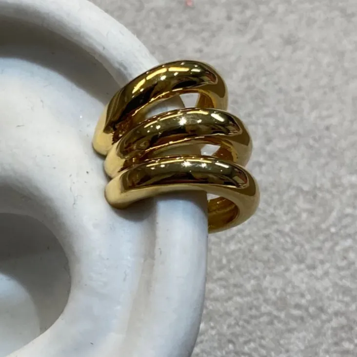 Piercing  Três voltas