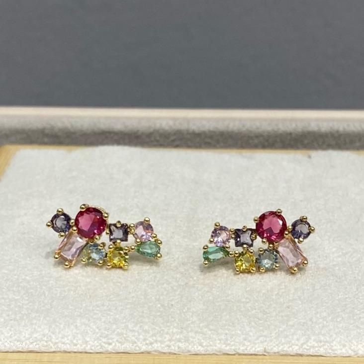 Brinco Earcuff Vick Colors