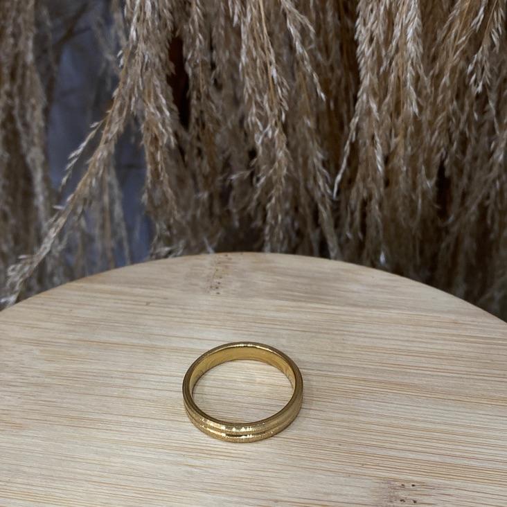 Aliança Friso Crav Dourado 3mm