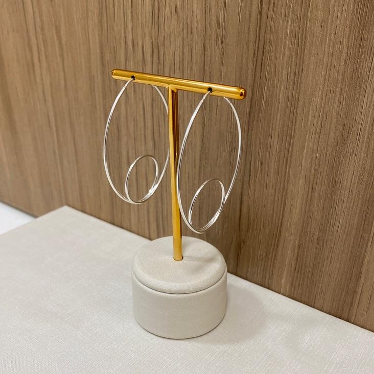 Argola Lisa Entrelaçada Prata