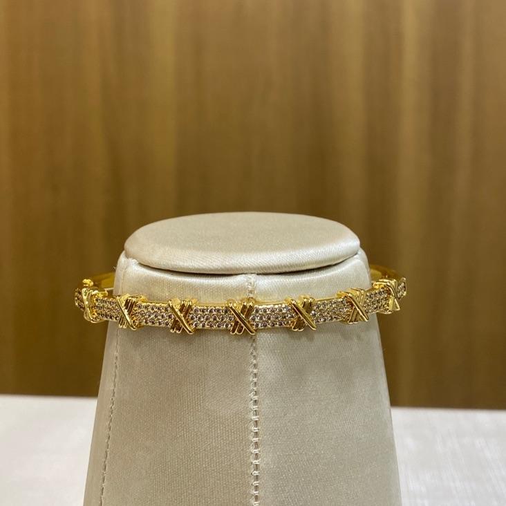 Bracelete Cravejado 7 X